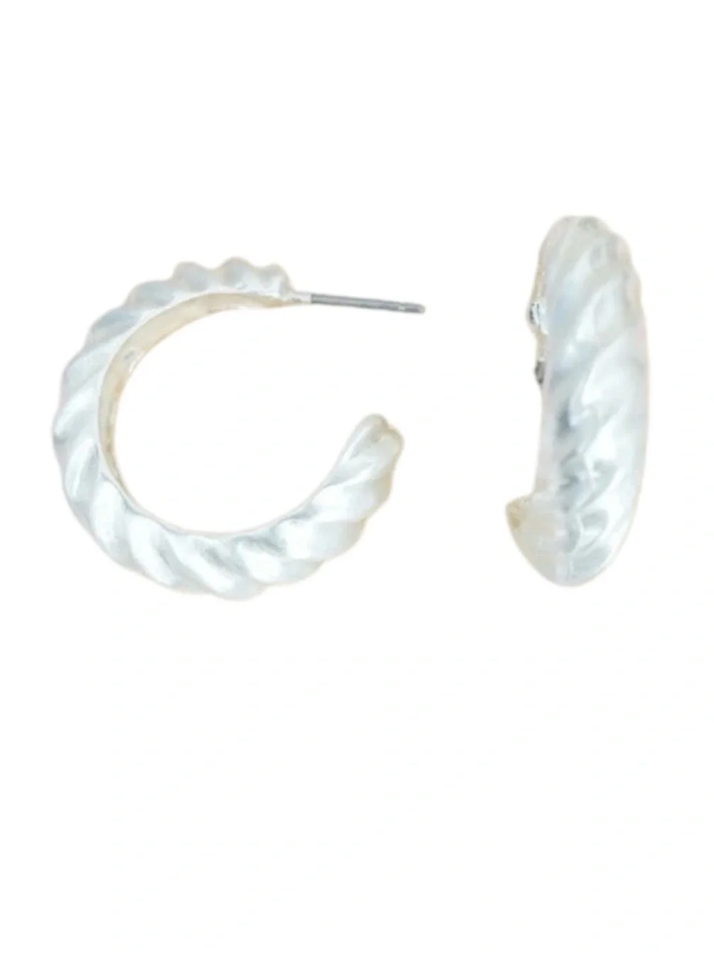 Elio Last Call Lounge Matte Silver Tone Hoop Stud Earrings (NWT)